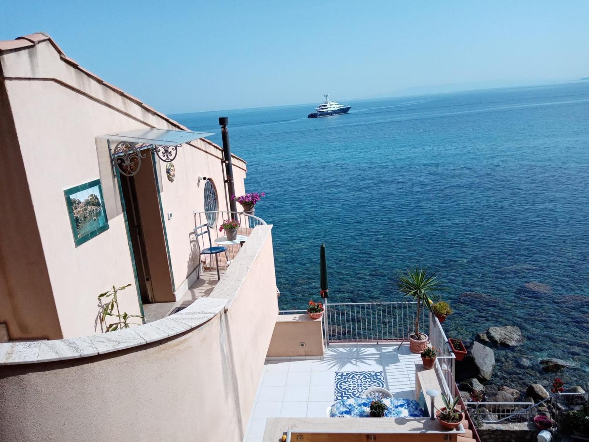 Villa Bella Sera Scilla Eksteriør billede